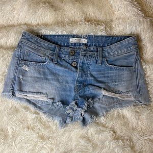 Abercrombie & Fitch Shorts | Distressed | Size: 4 w27